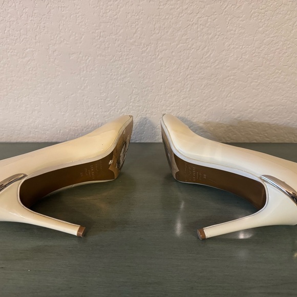 Ted Baker Classic Heel Pumps Sz. 37.5 - Picture 5 of 8